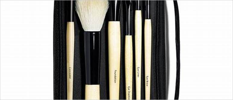 best travel makeup brushes for 2024